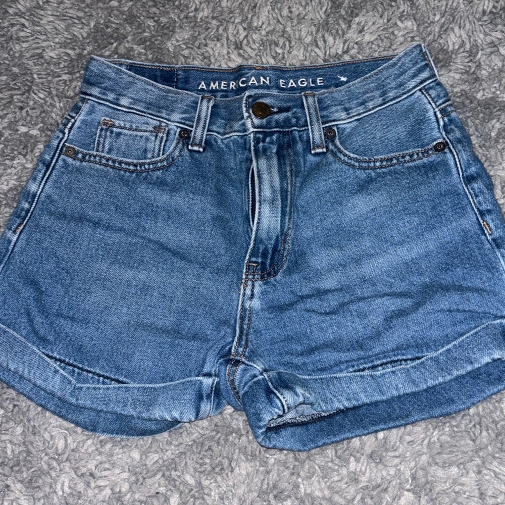 😍AMERICAN EAGLE SHORTS😍